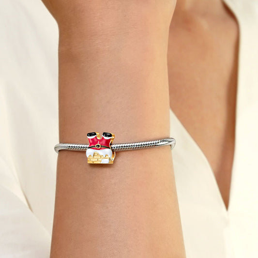 Gnoce Santa Claus Climbing the Chimney Charm_3