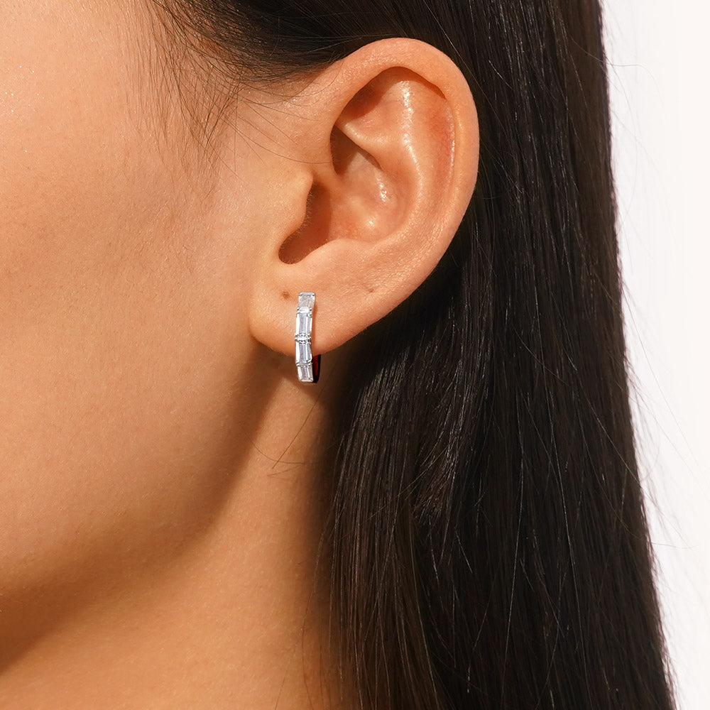 Gnoce Huggie Hoop Earrings_6