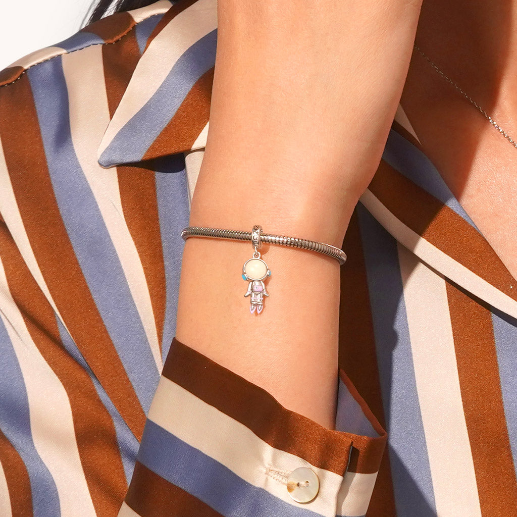 Gnoce Glow-in-the-Dark Space Astronaut Pendant Dangle Charm_7