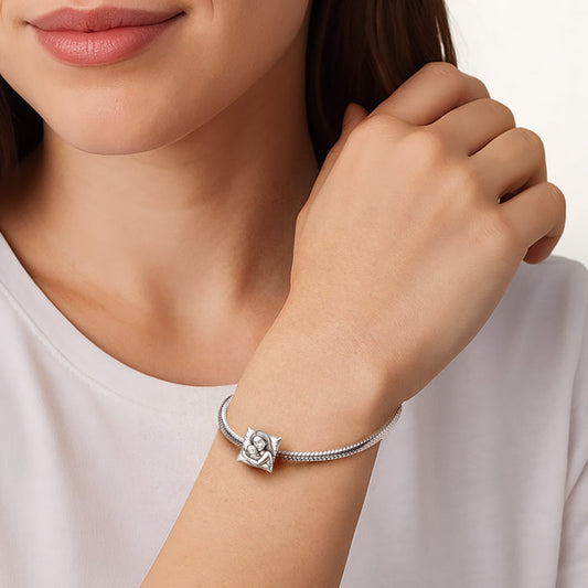 Gnoce Mother's Day Mother & Child Throw Pillow Charm_2