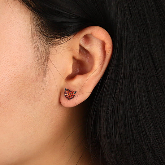 Devil's Heart Earstuds Sterling Silver Black Plated with Red Stones_3