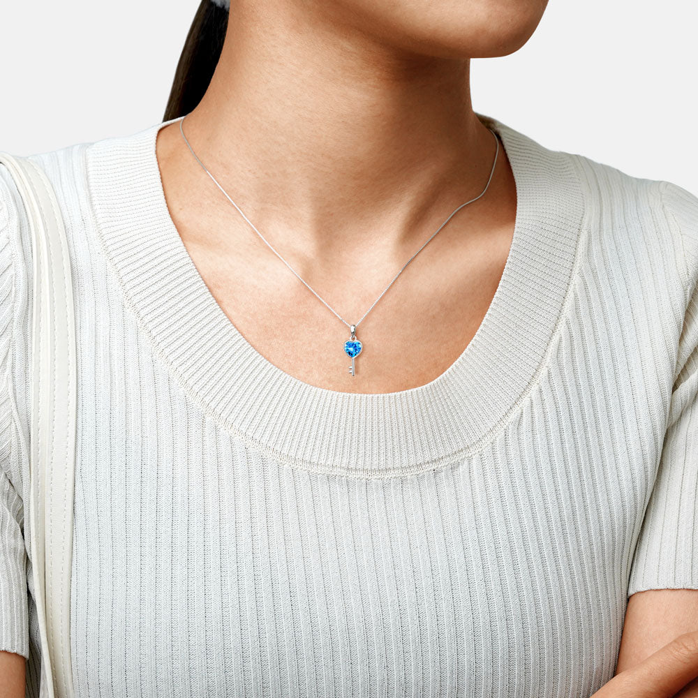 Gnoce Blue Love Heart Key Necklace_4