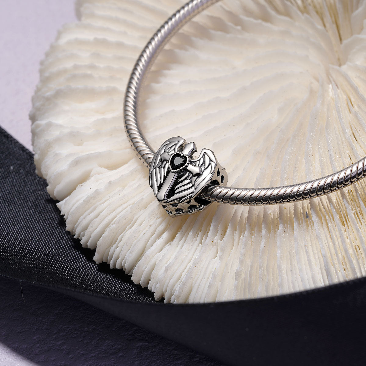 Gnoce Love Wings Cross Heart Charm_3