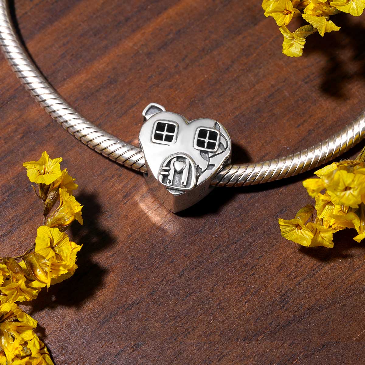 Gnoce "We are family" House Heart Charm_3