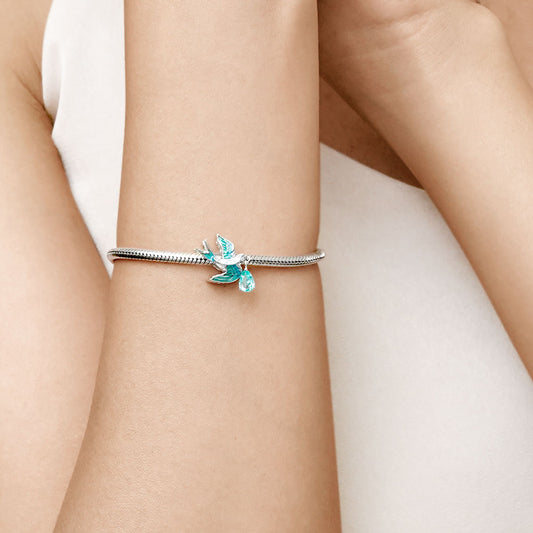 Gnoce Flying Blue Swallow Charm_5