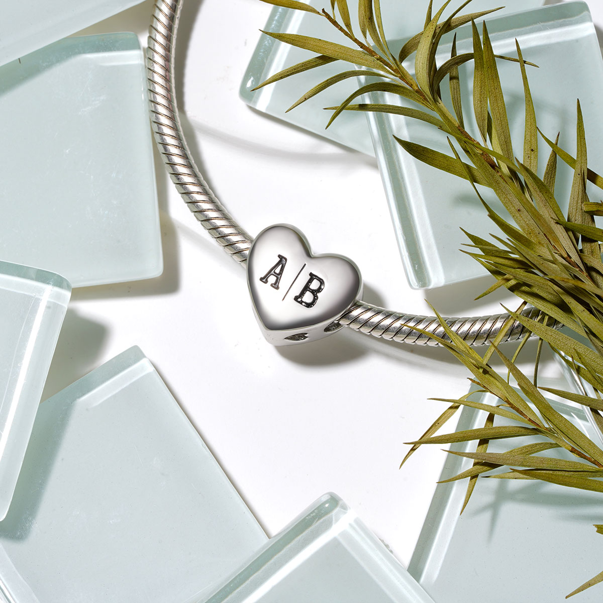 Gnoce Initial Letters Personalized Heart Charm_3