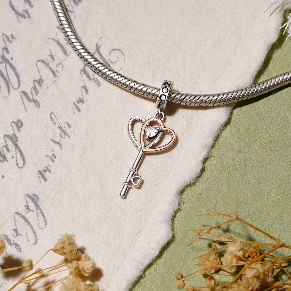 Gnoce Key to Heart Pendant Dangle Charm_3