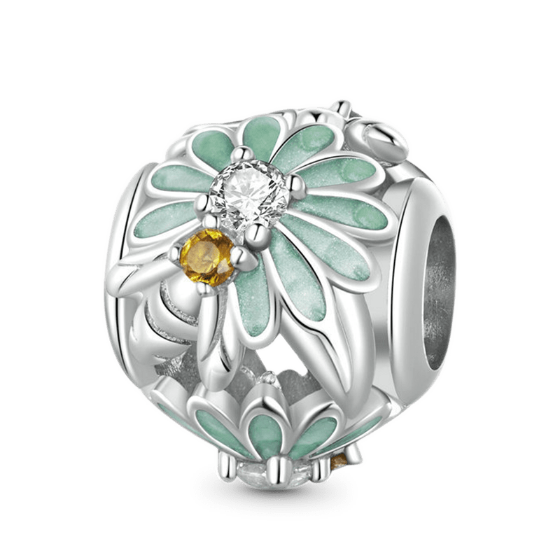 Gnoce Bee Loves Daisy Charm_1