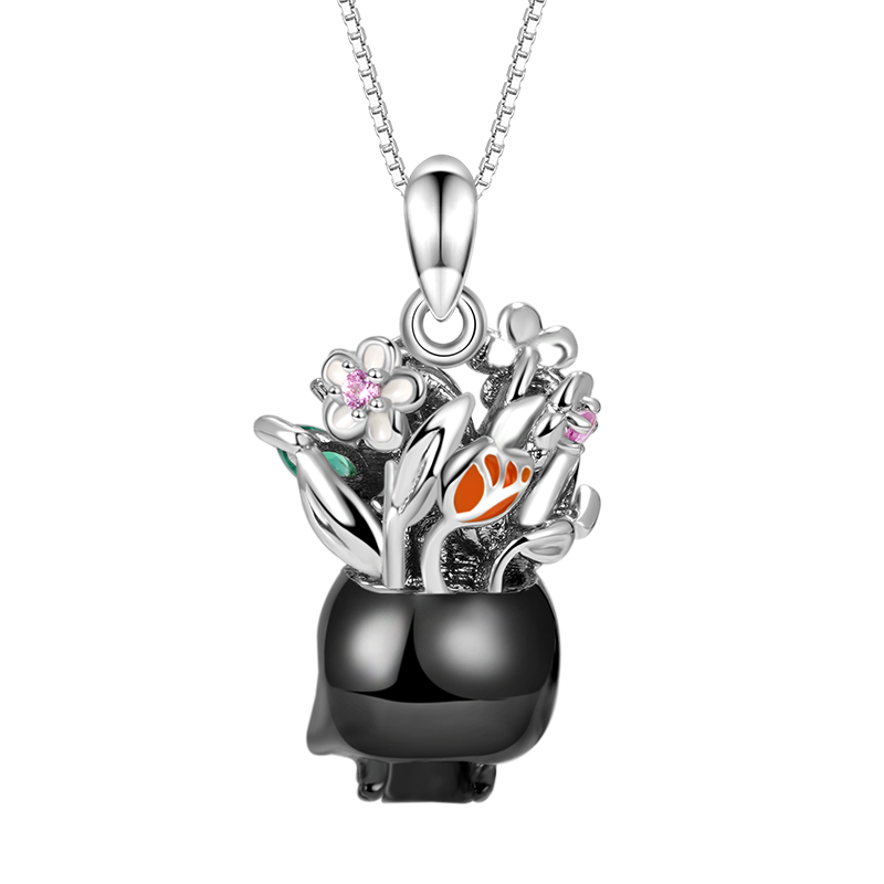 Gnoce Vase Skull Necklace_2