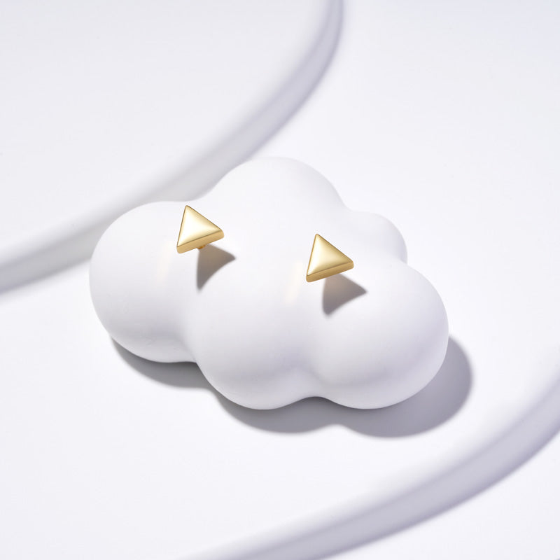 Gnoce Gold Triangle Stud Earrings_3