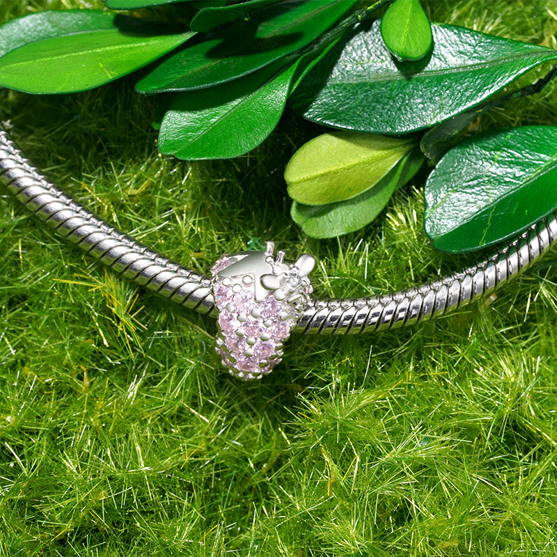 Gnoce Pink Strawberry Bee Charm_3