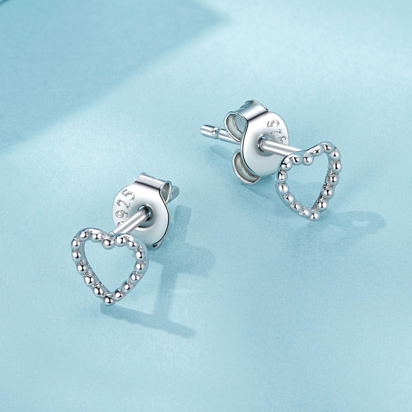 Gnoce Mini Heart Stud Earrings_3