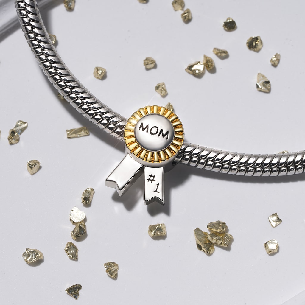 Gnoce Mom Ribbon Badge Charm_3