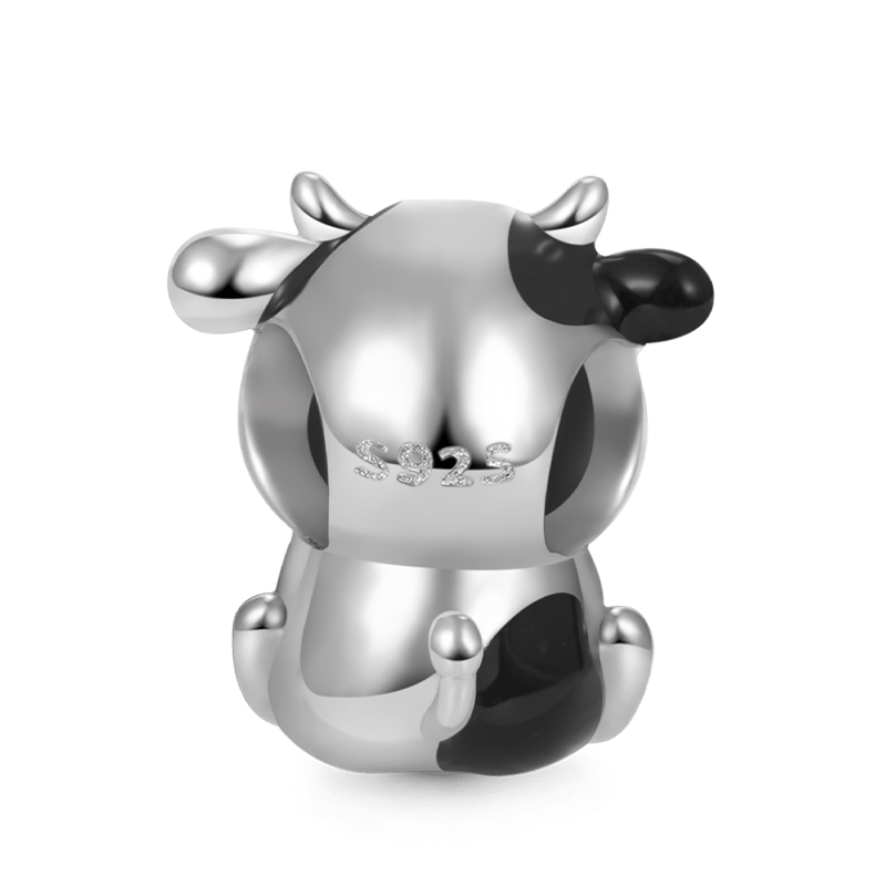 Gnoce Little Cow Embraces Heart Gem Charm_2