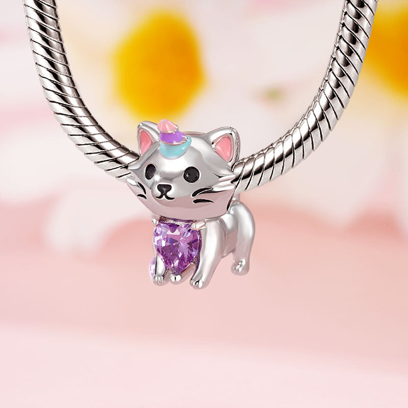 Gnoce Unicorn Cat Embraces Heart Gem Charm_3