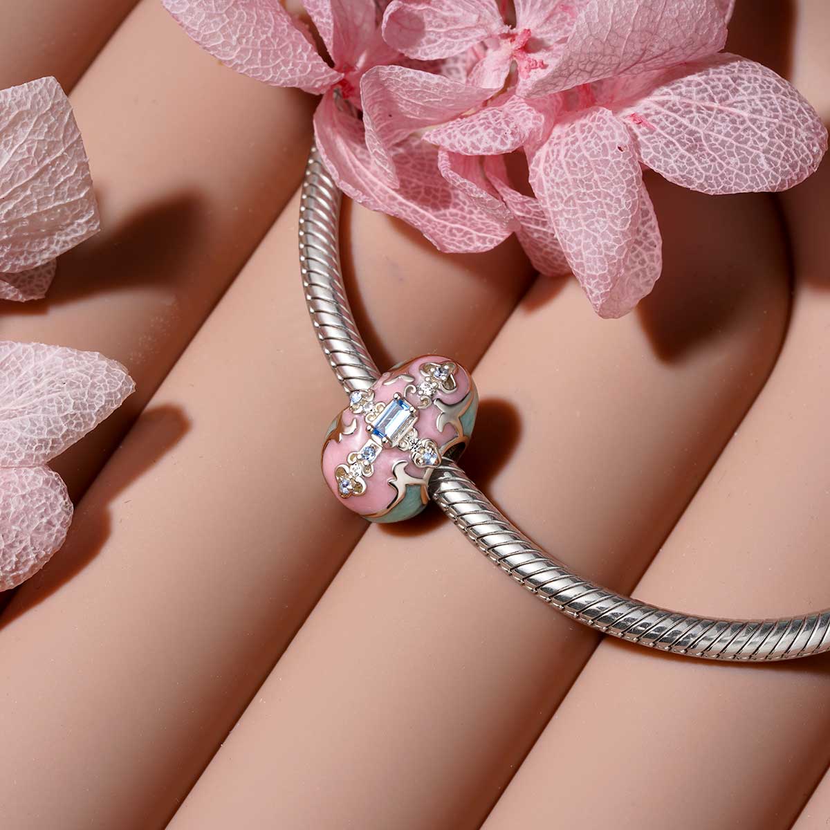 Gnoce Easter Egg Cross Charm_3