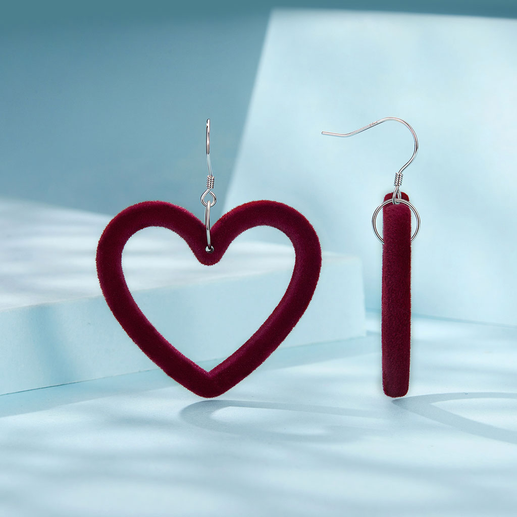 Gnoce Red Velvet Heart Stud Earrings_3