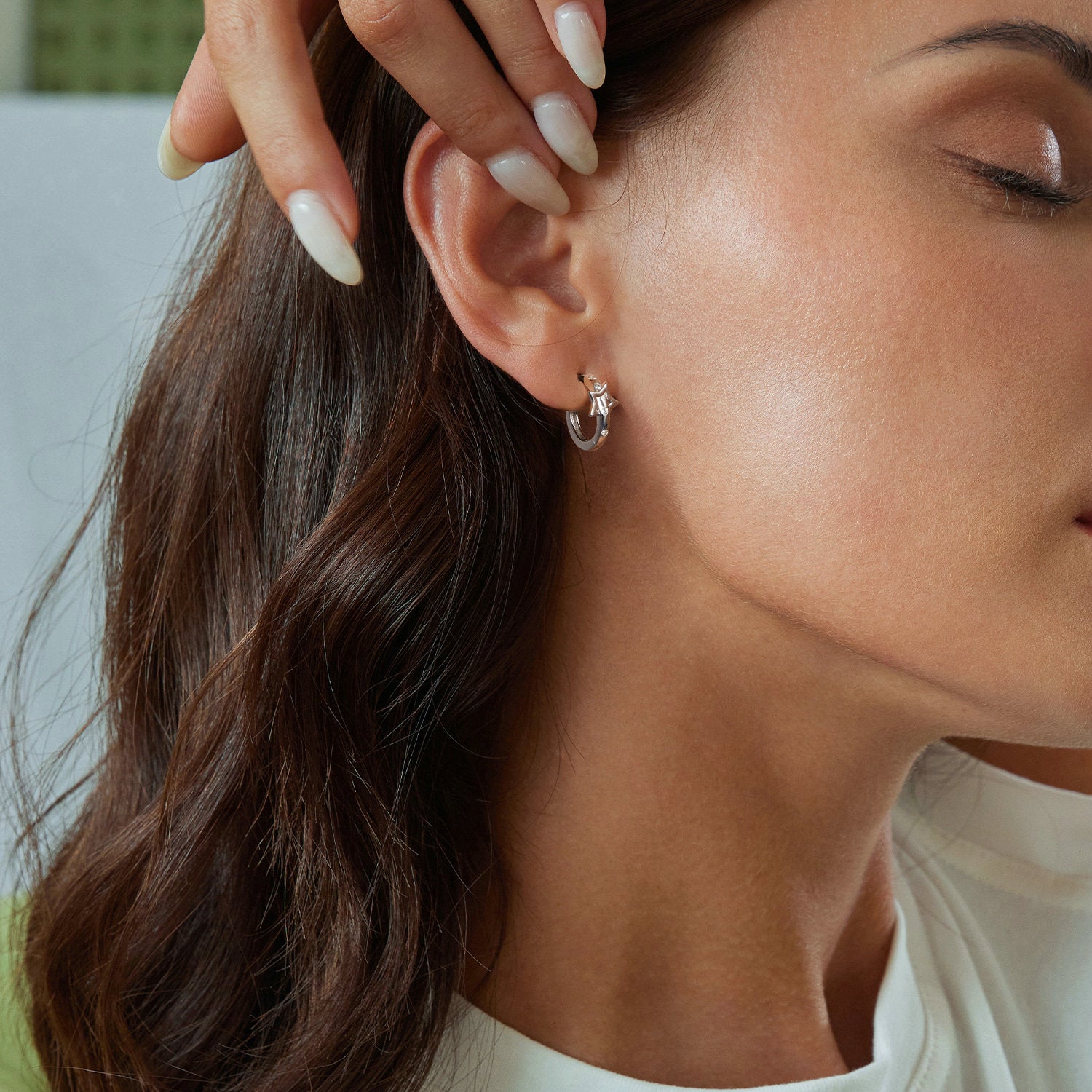 Gnoce Star Belt Huggie Earrings_4