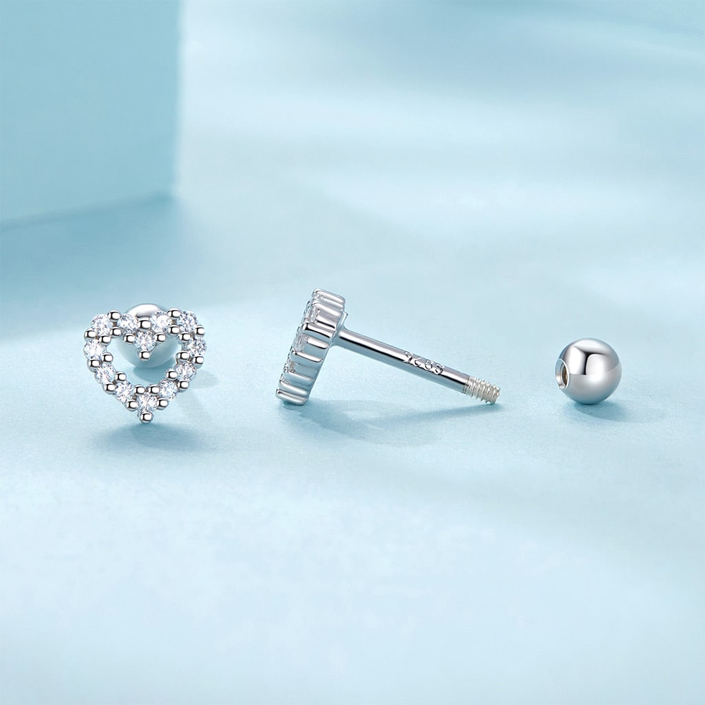 Gnoce Heart Threaded Ball Stud Earrings_2