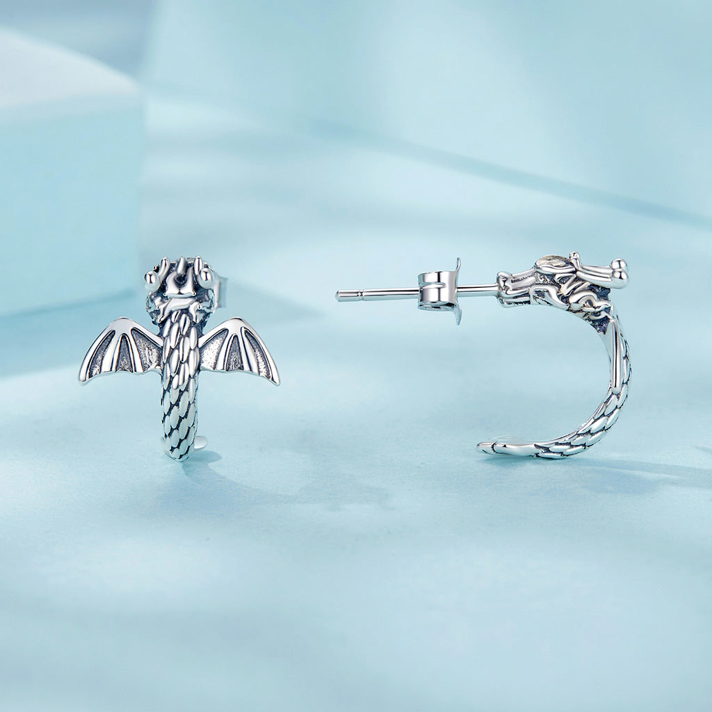 Gnoce Flying Dragon Stud Earrings_2