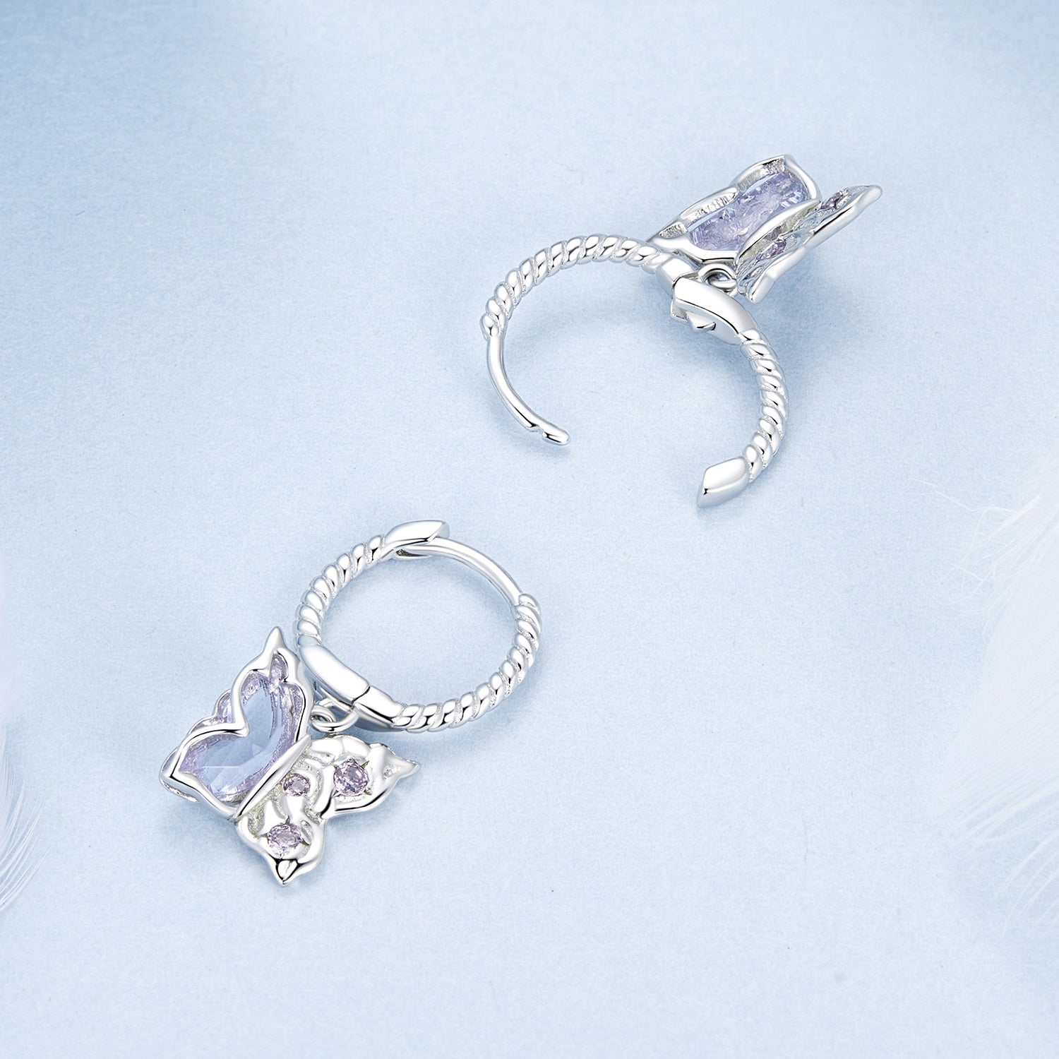 Gnoce Butterfly Hoop Earrings_2