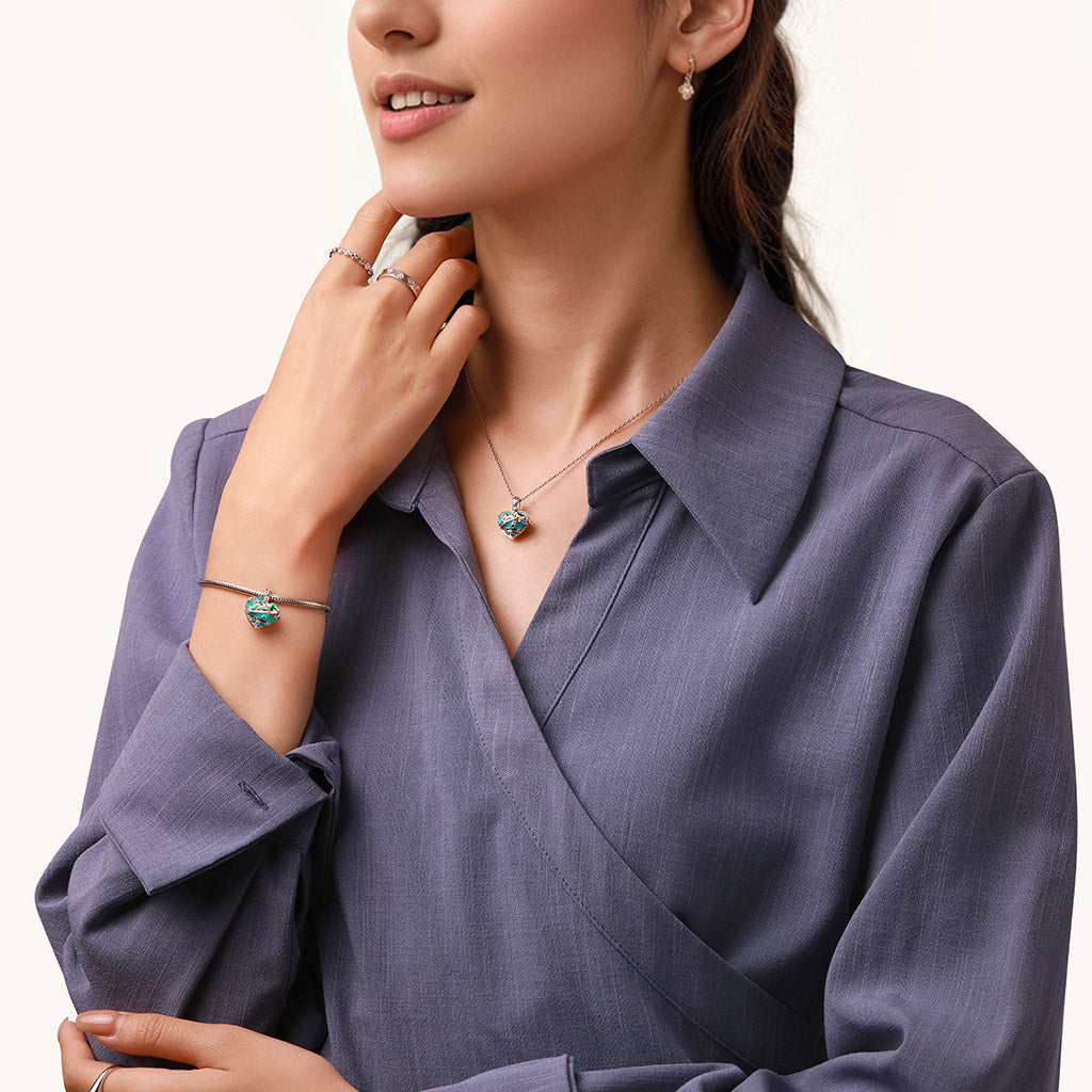 Gnoce Heart Solar System Wireless LED Glow Uranus Pendant Dangle Charm_6