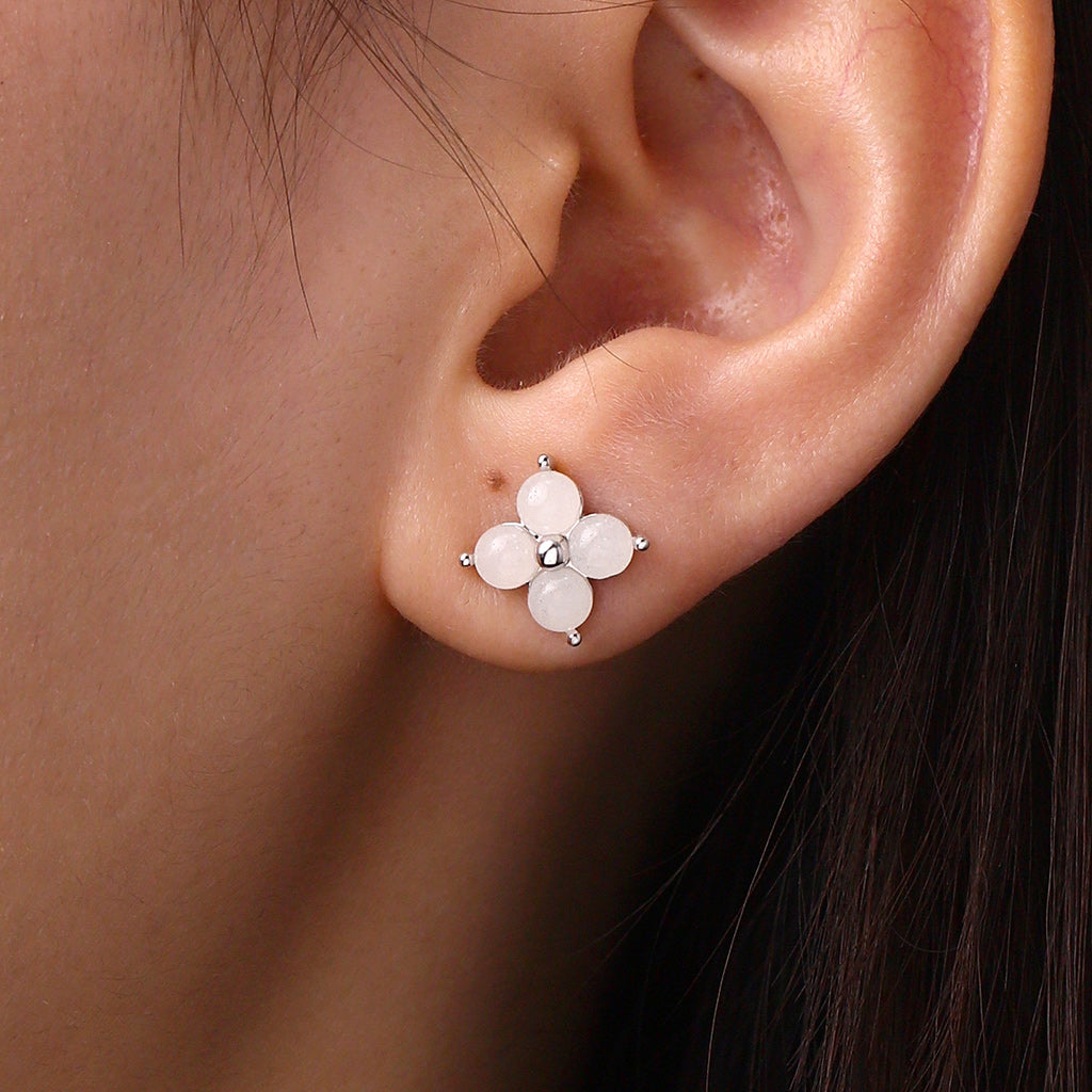 Gnoce Glow-in-the-Dark Petal Flower Stud Earrings_5