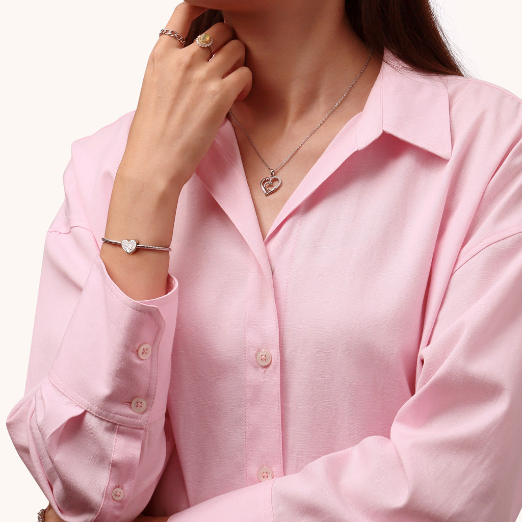 Gnoce Mother's Palms - Big Hand Holding Little Hand Engravable Heart Charm_4