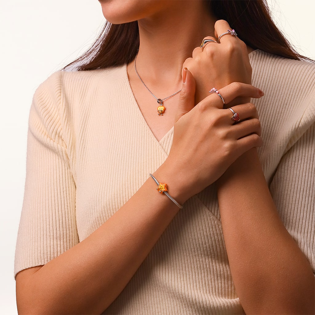 Gnoce Fun Star Cookie Embraces Love Charm_6