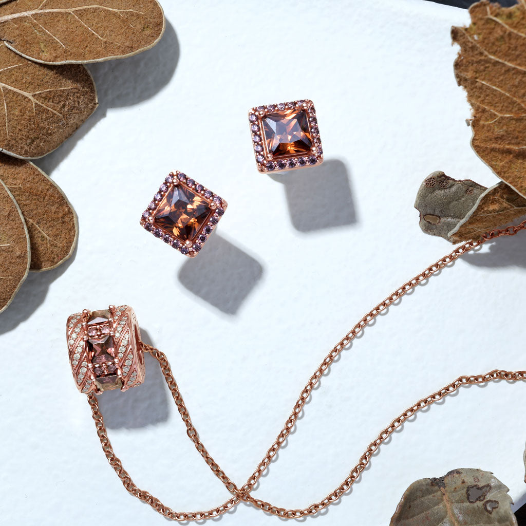 Gnoce Sparkle Princess Cut Hola Stud Earrings_4