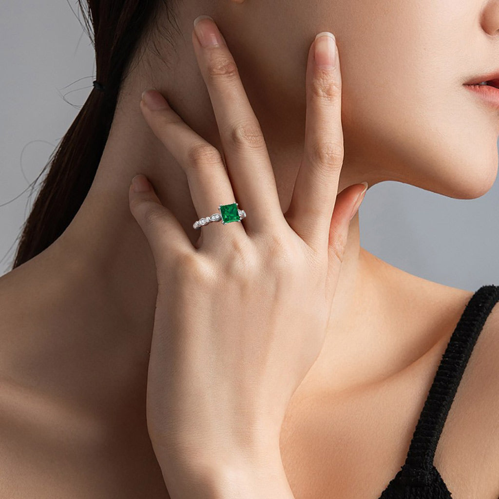 Gnoce Vintage Princess Cut Emerald Engagement Ring_6