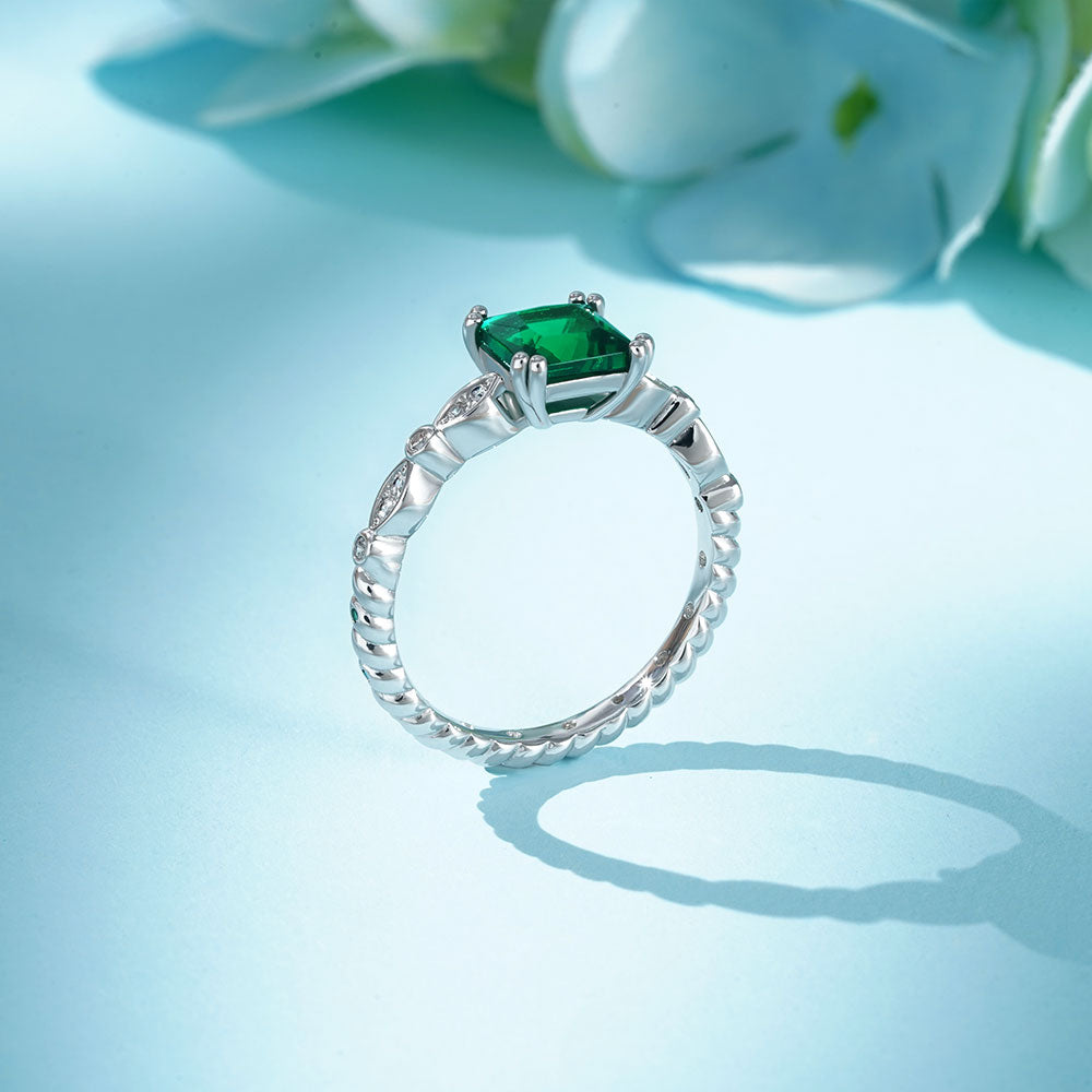 Gnoce Vintage Princess Cut Emerald Engagement Ring_5