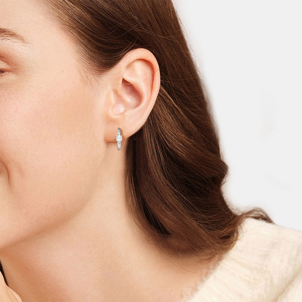 Gnoce Twisted C-hoop Earrings_5