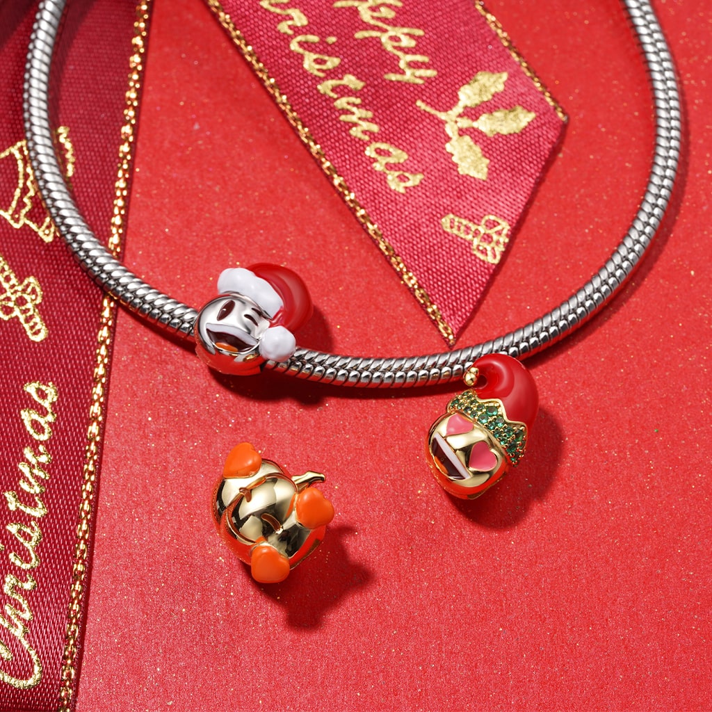 Gnoce Pumpkin Smiling Face with Heart-Eyes Charm_3