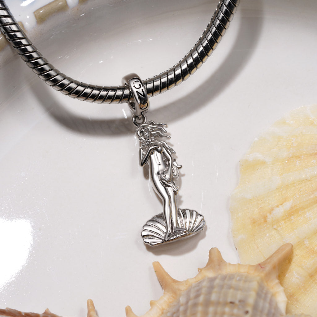 Gnoce Birth of Venus Pendant Dangle Charm_3