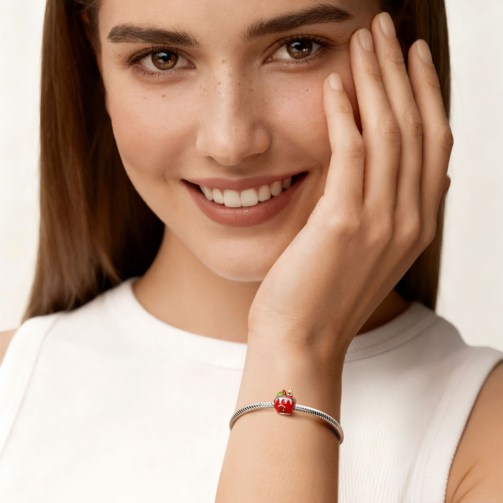 Gnoce Christmas Red Apple House Charm_4