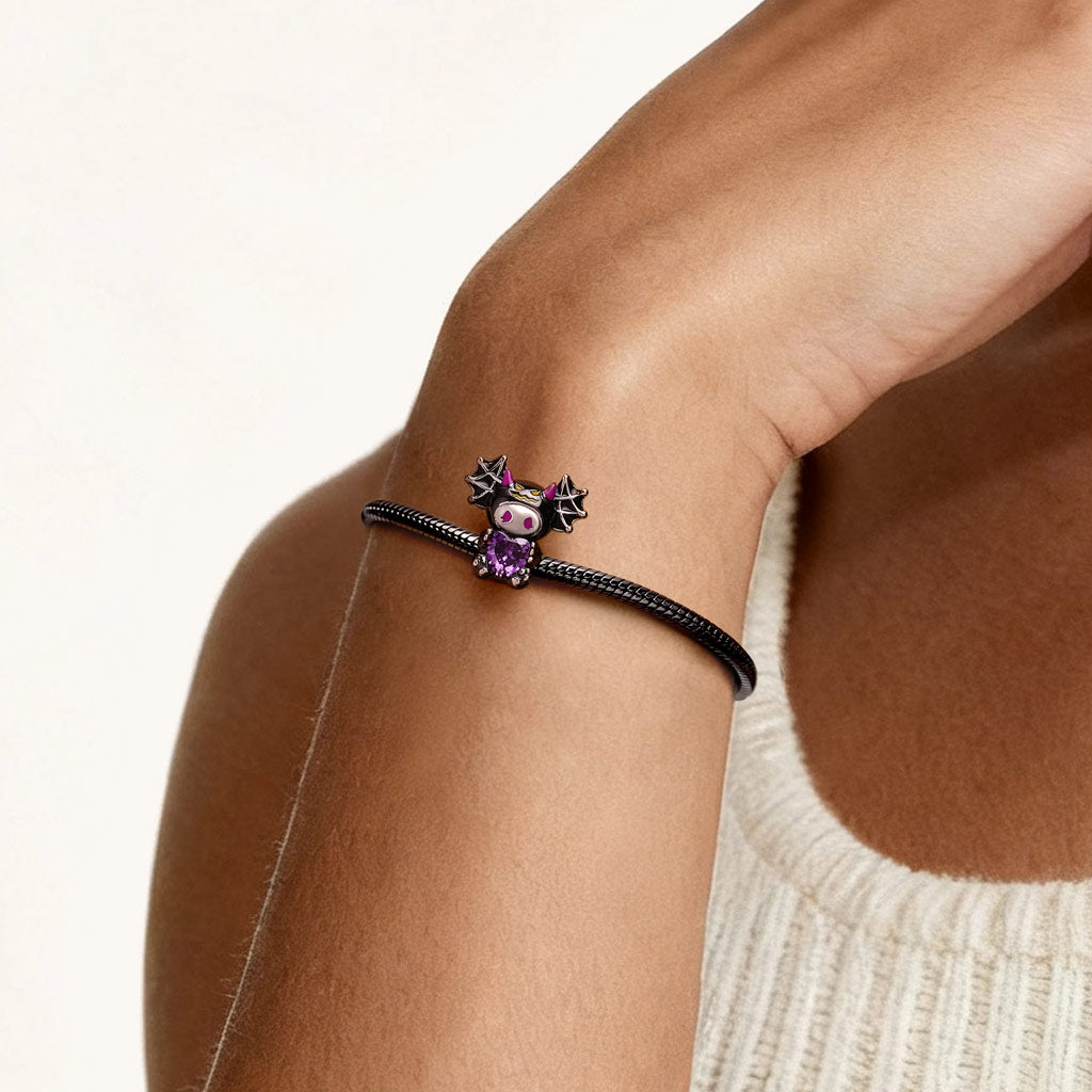 Gnoce Little Devil Embrace Love Charm_2