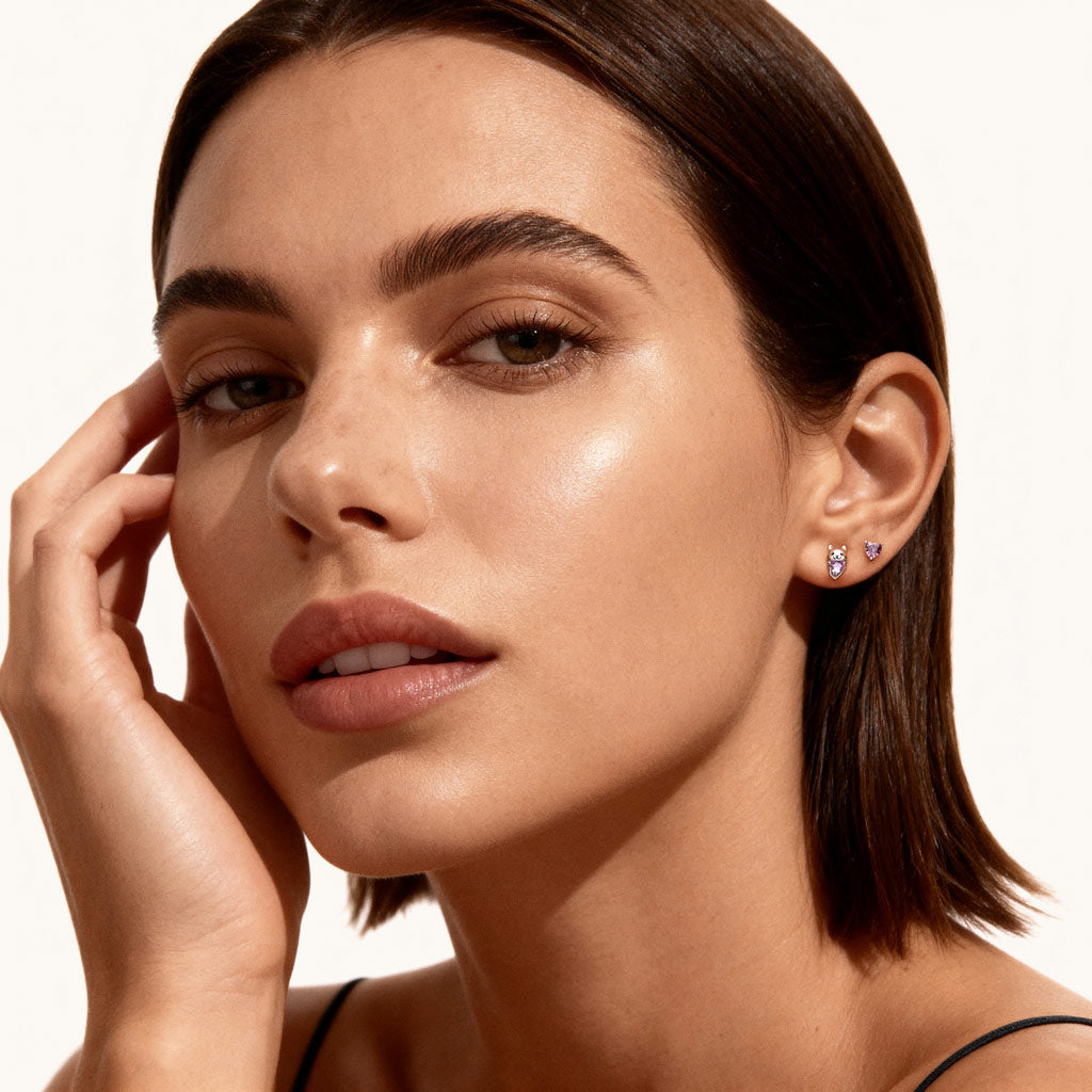 Gnoce Pet Cat Embrace Love Stud Earrings_3