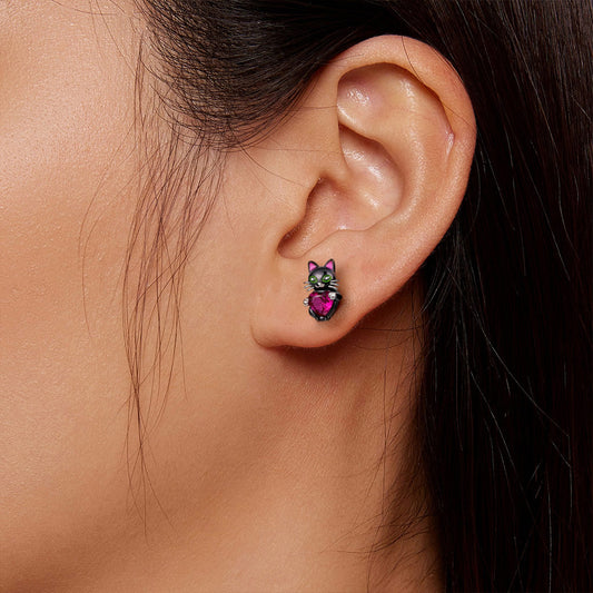 Gnoce Black Cat Embrace Heart Stud Earrings_2