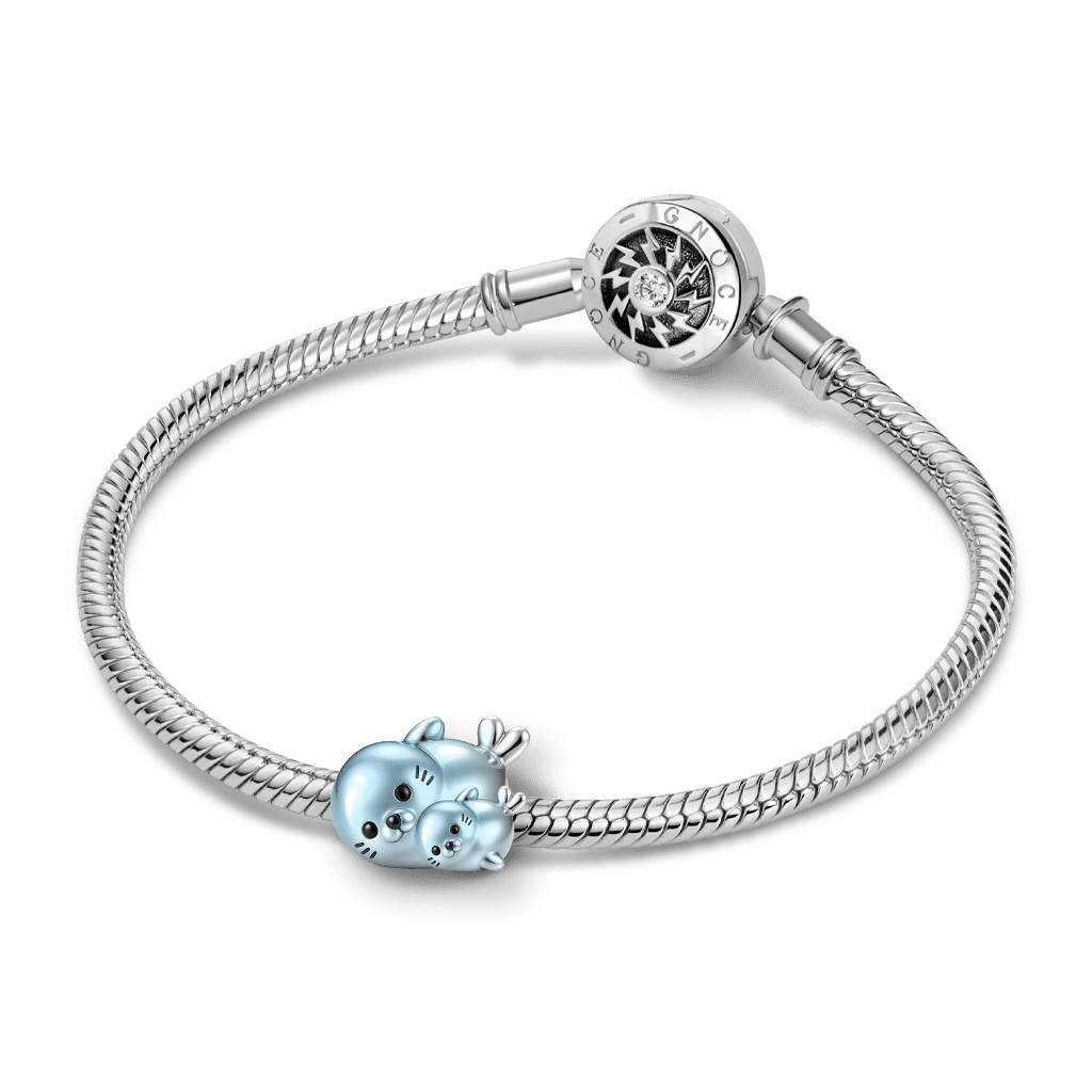 Gnoce Mother's Day Seal Embraces Baby Stopper Charm_3