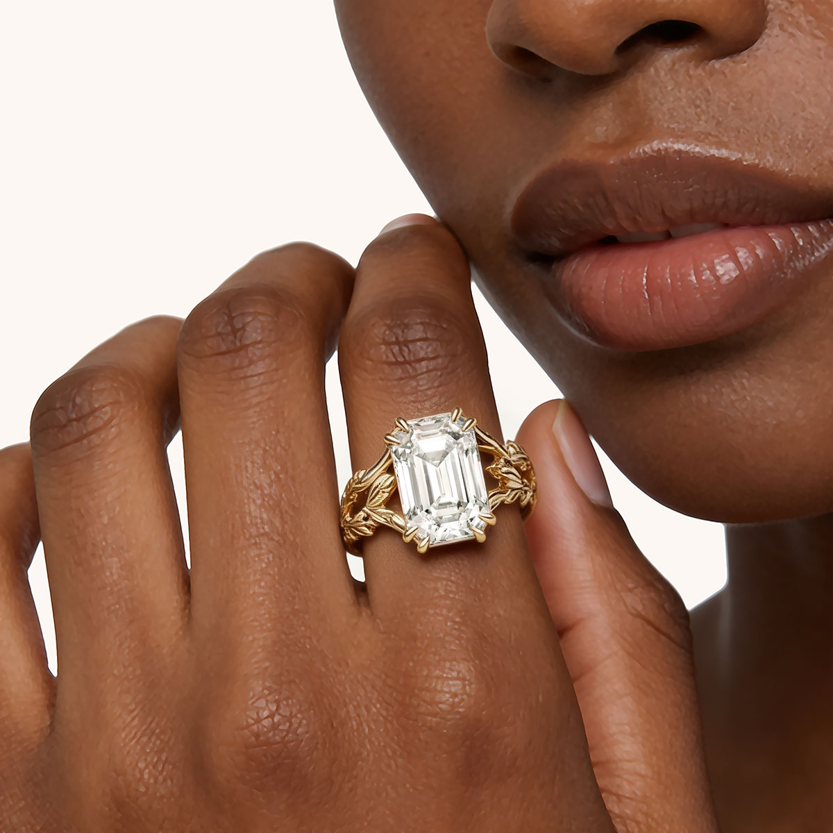 Gnoce Nature-Inspired Leaf  Emerald-Cut Engagement Ring_2