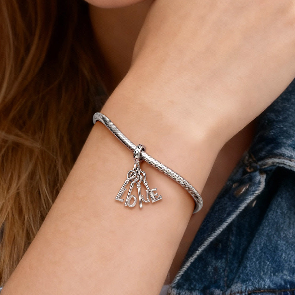 Gnoce "LOVE" Key Pendant Dangle Charm_2