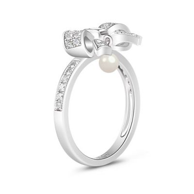 White Crystal Bowknot Ring